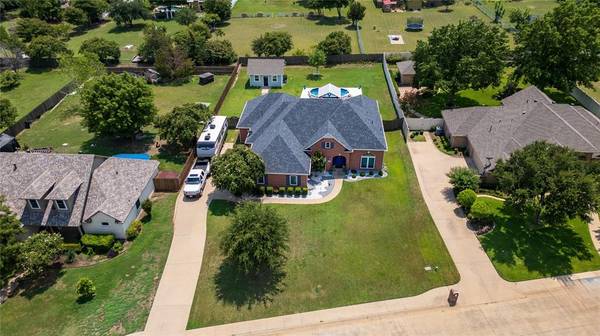 116 Meadow Glen Lane, Ovilla, TX 75154