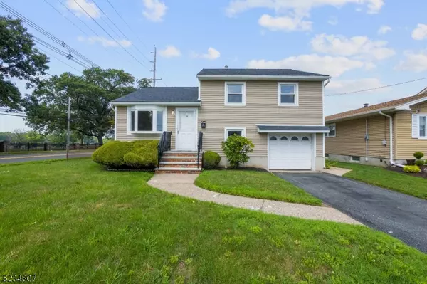 2 Moore Pl, North Arlington Boro, NJ 07031