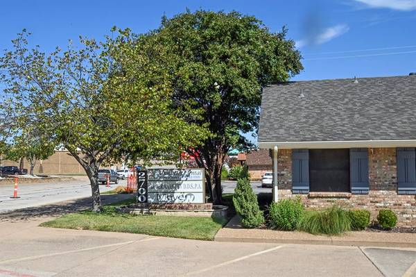 Bedford, TX 76021,2700 Brown Trail #1