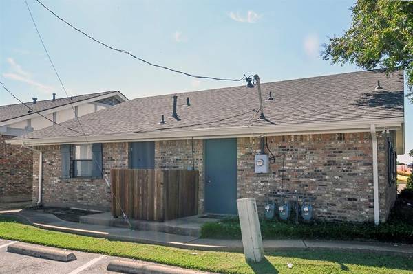 Bedford, TX 76021,2700 Brown Trail #1