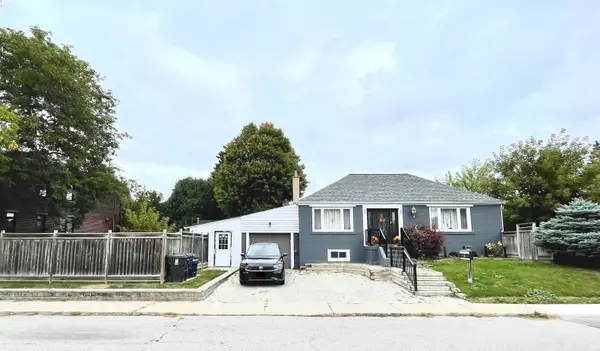 46 Denvale RD, Toronto E03, ON M4B 3B7