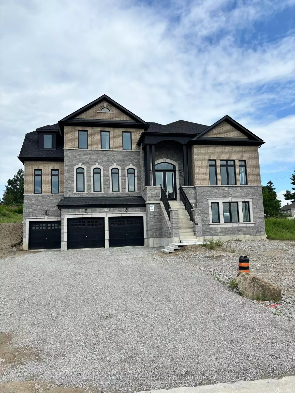 Innisfil, ON L0L 1K0,2208 Greg Gemmell WAY