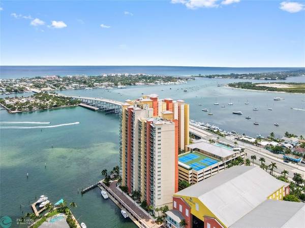 2650 Lake Shore Dr  #1704, Riviera Beach, FL 33404