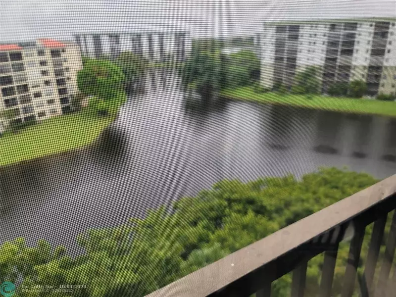 2221 2Cypress Island Dr, #806, Pompano Beach, FL 33069