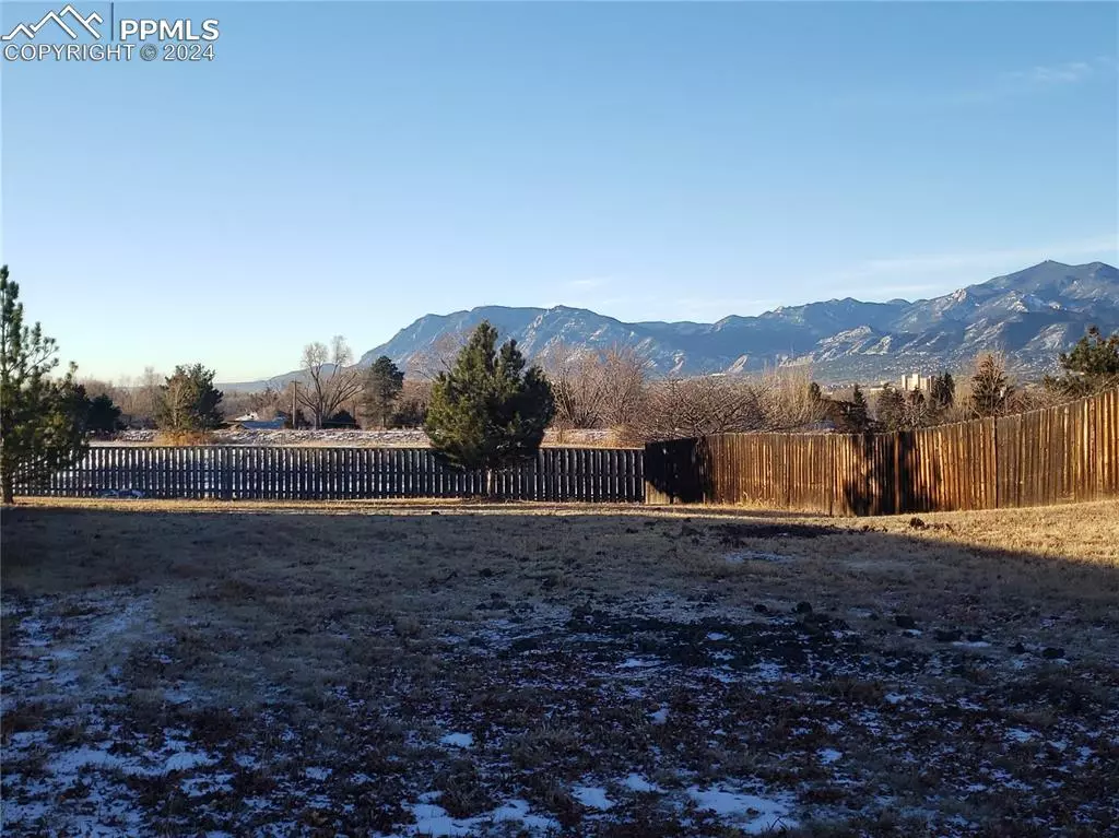 Colorado Springs, CO 80907,3768 Scott LN