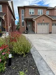 138 Casabel DR, Vaughan, ON L6A 3L4