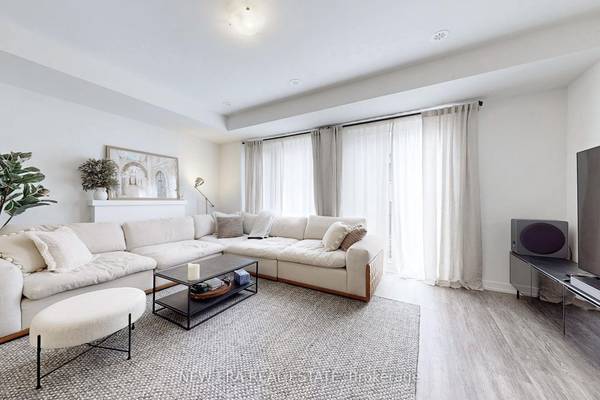 Oakville, ON L6M 5R3,1330 Kaniv ST