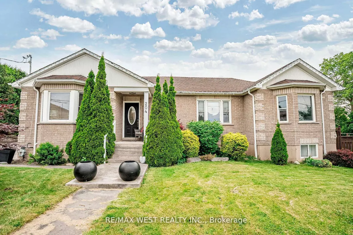 Bradford West Gwillimbury, ON L3Z 1Y9,204 Simcoe RD