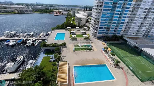 Aventura, FL 33160,18071 Biscayne Blvd  #1201