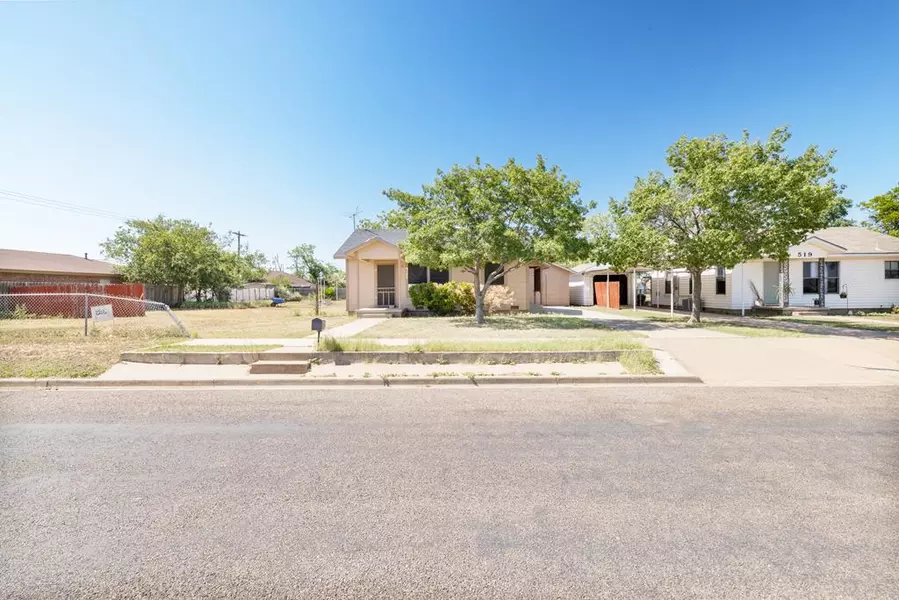 521 E 42nd St, San Angelo, TX 76903