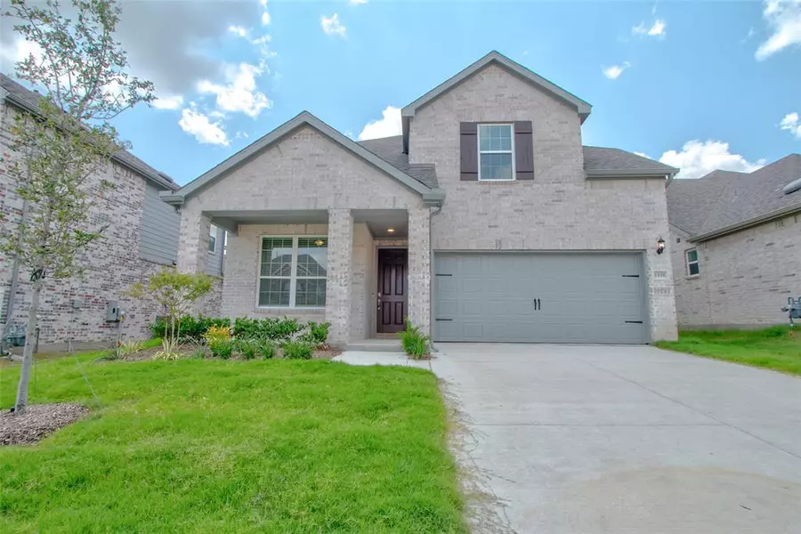 1535 Echo Bluff Drive, Celina, TX 75009