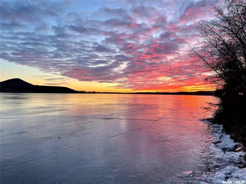 Blackstrap Thode, SK S7C 0A4,6 Pelican TRAIL