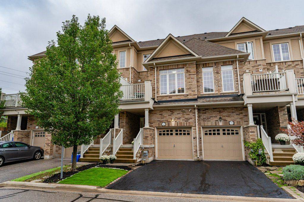 Halton Hills, ON L7G 0H1,52 Tiffany LN