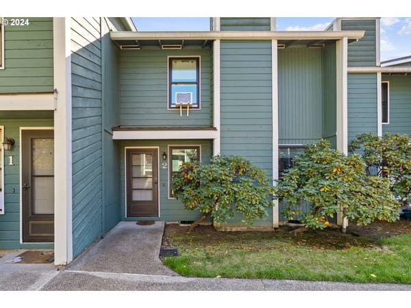 Tigard, OR 97224,7895 SW FANNO CREEK DR #2