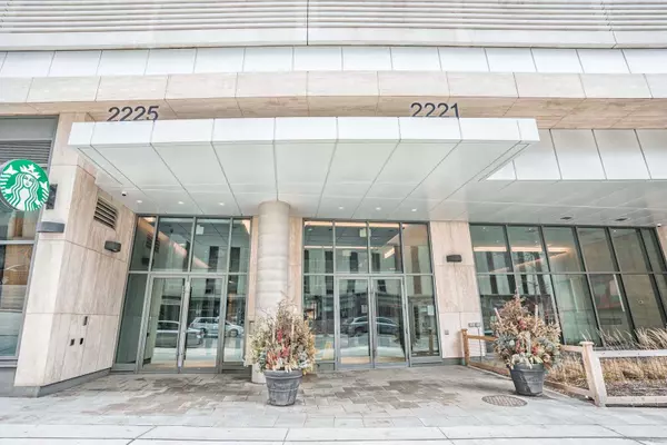 Toronto, ON M4S 2B4,2221 Yonge ST #2511