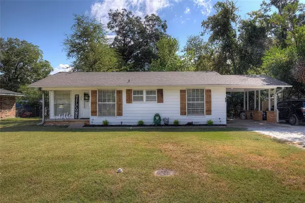 206 9th Street, Sulphur Springs, TX 75482