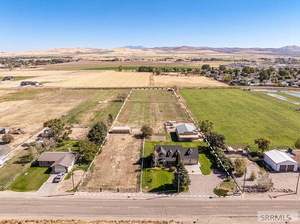 12568 N Hawthorne Road, Chubbuck, ID 83202