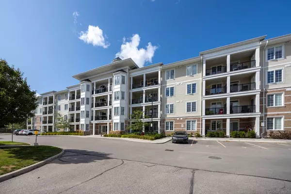 Clarington, ON L1B 0W2,65 Shipway AVE #401