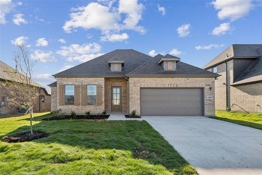 1425 Red Clover Avenue, Van Alstyne, TX 75495