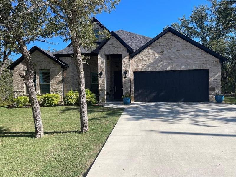 127 Parkers Court, Runaway Bay, TX 76426