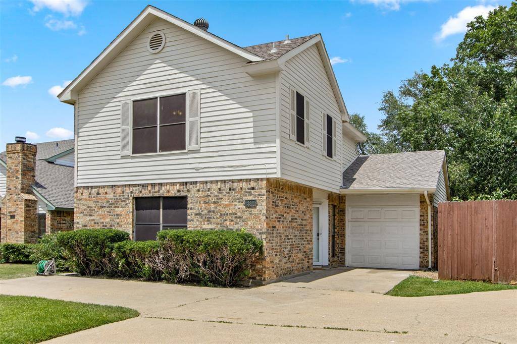 2304 Oakcrest Drive, Garland, TX 75044