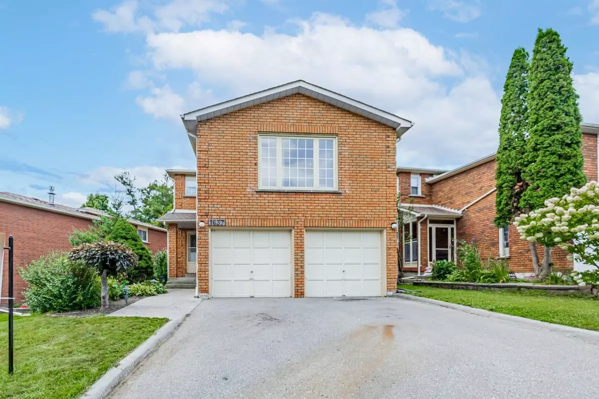 Pickering, ON L1X 1X8,1637 Beaton WAY