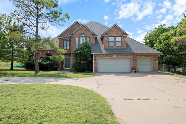 3315 S Bryant Avenue, Moore, OK 73160