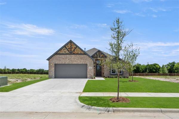 1882 Silver Birch Road, Waxahachie, TX 75165