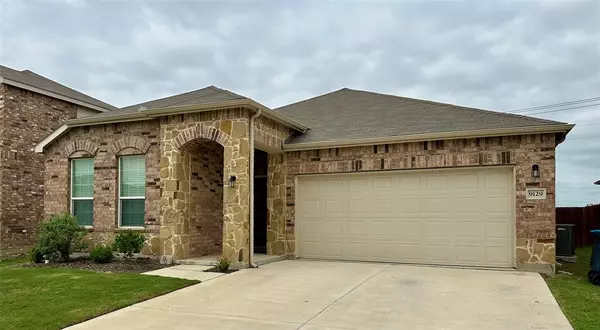 9129 Redshire Lane, Fort Worth, TX 76131