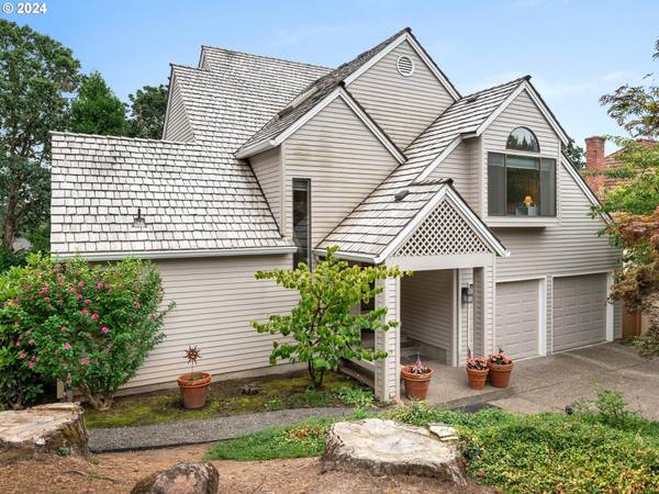 Lake Oswego, OR 97035,4912 Hampton CT