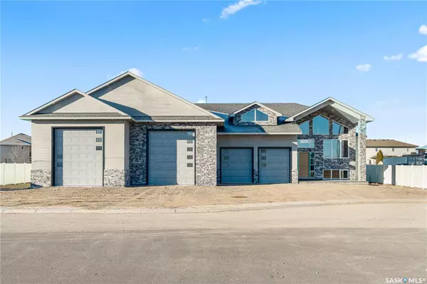 Warman, SK S0K 1A0,8 Loewen COURT