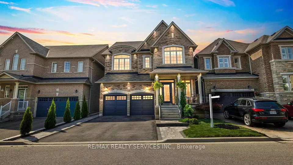 Brampton, ON L6Y 0B7,33 Midcrest CIR N