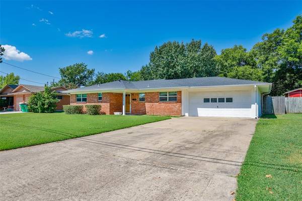 Gainesville, TX 76240,1105 Elmwood Street