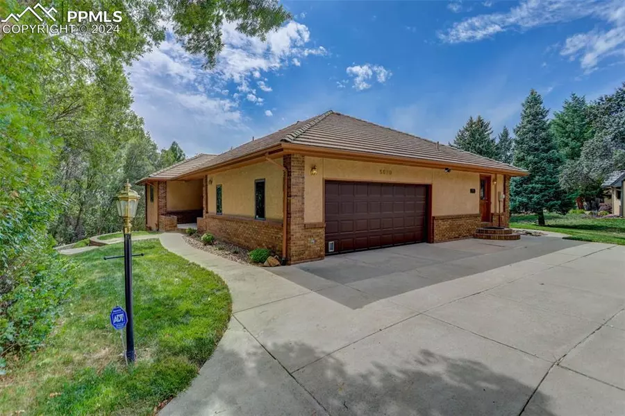 5570 Teakwood TER, Colorado Springs, CO 80918