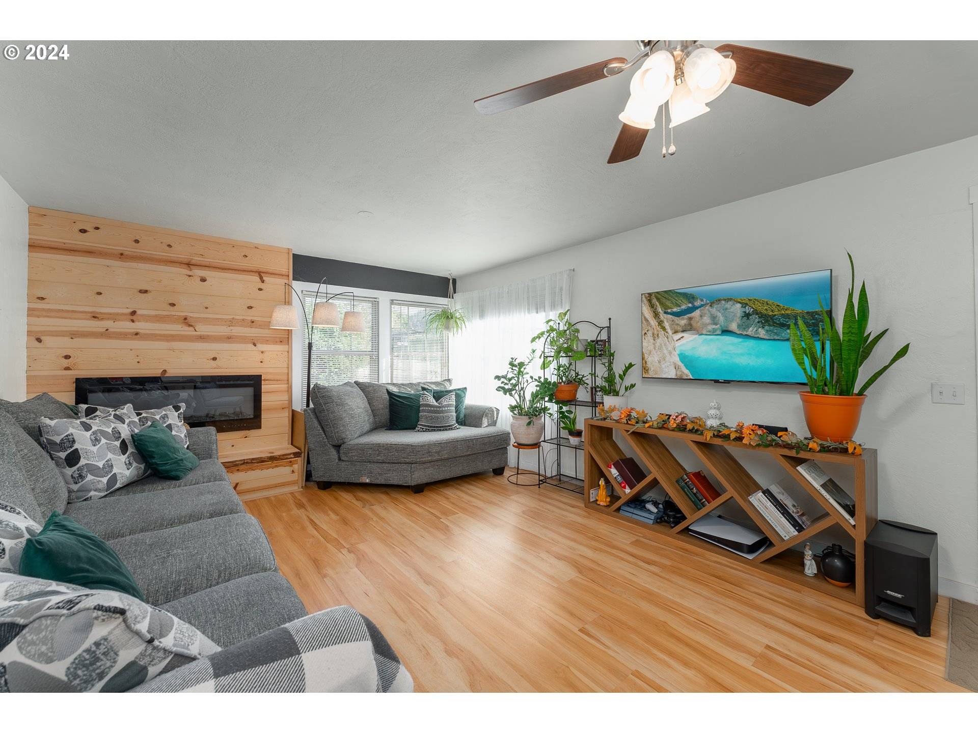 Roseburg, OR 97471,3018 W SHERWOOD AVE