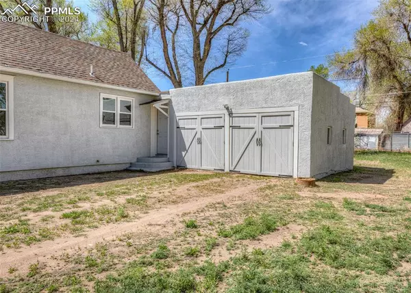 Pueblo, CO 81004,1211 Cypress ST