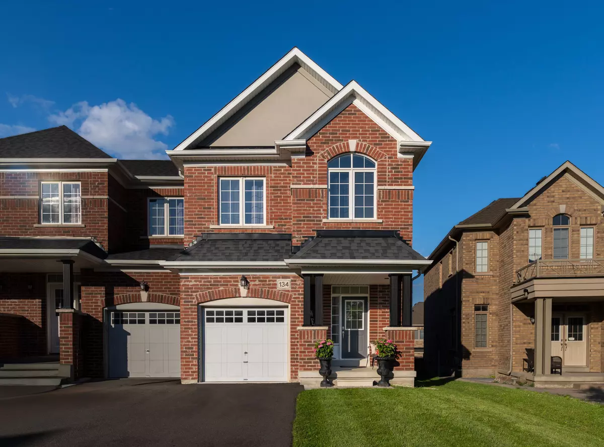 Bradford West Gwillimbury, ON L3Z 0W3,134 Fortis CRES