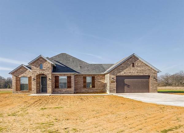 6060 County Road 401, Grandview, TX 76050