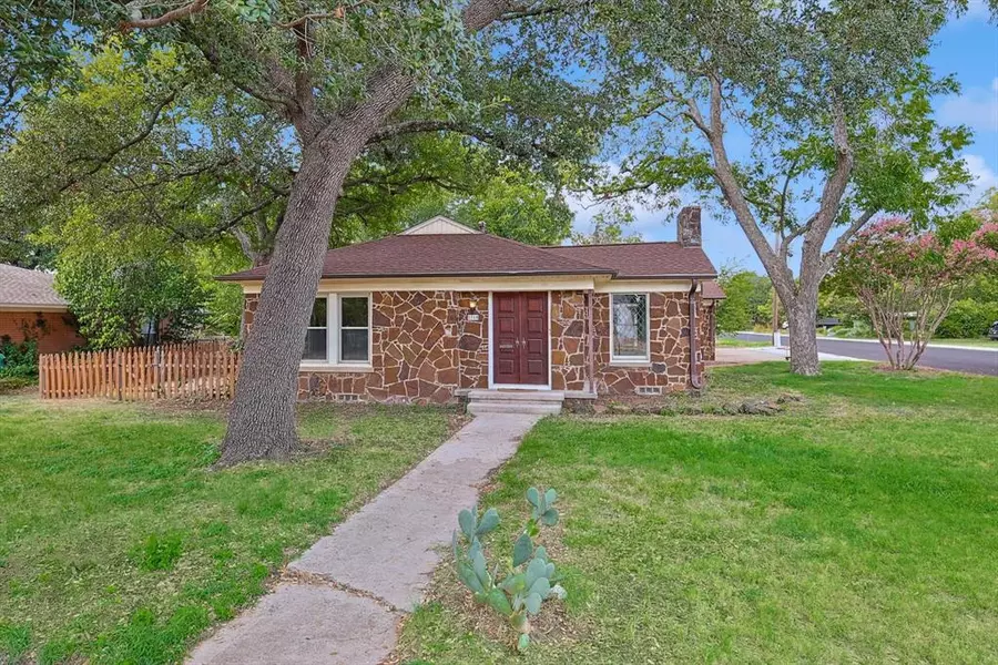 2319 Fowler Drive, Denton, TX 76209