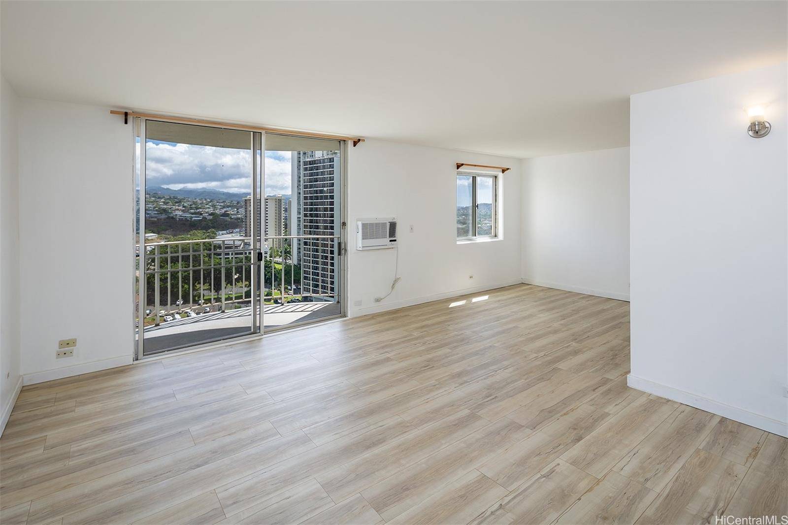 98-1038 Moanalua Road #7-1707, Aiea, HI 96701