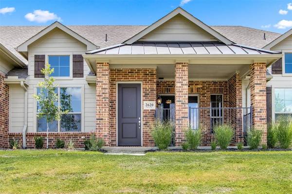 2620 Shiraz Road, Grand Prairie, TX 75054