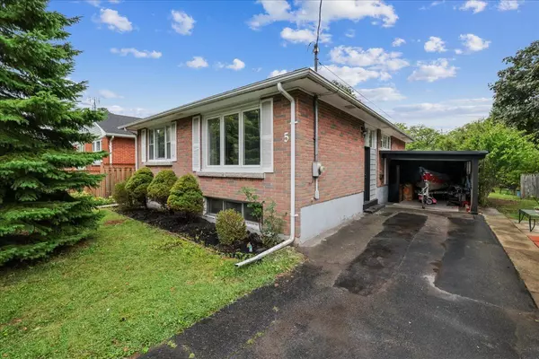 5 Howard AVE, St. Catharines, ON L2N 3W8