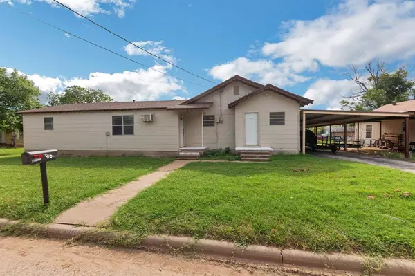 Munday, TX 76371,920 N 3rd Avenue