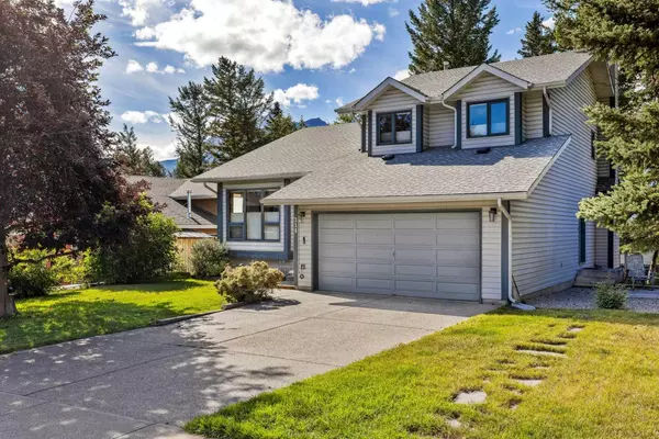 214 Trapper Rise,  Canmore,  AB T1W 1E5