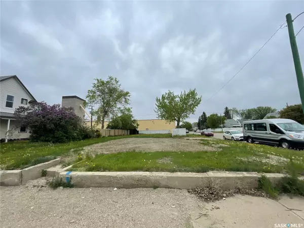 476 Stadacona STREET E, Moose Jaw, SK S6H 0J8