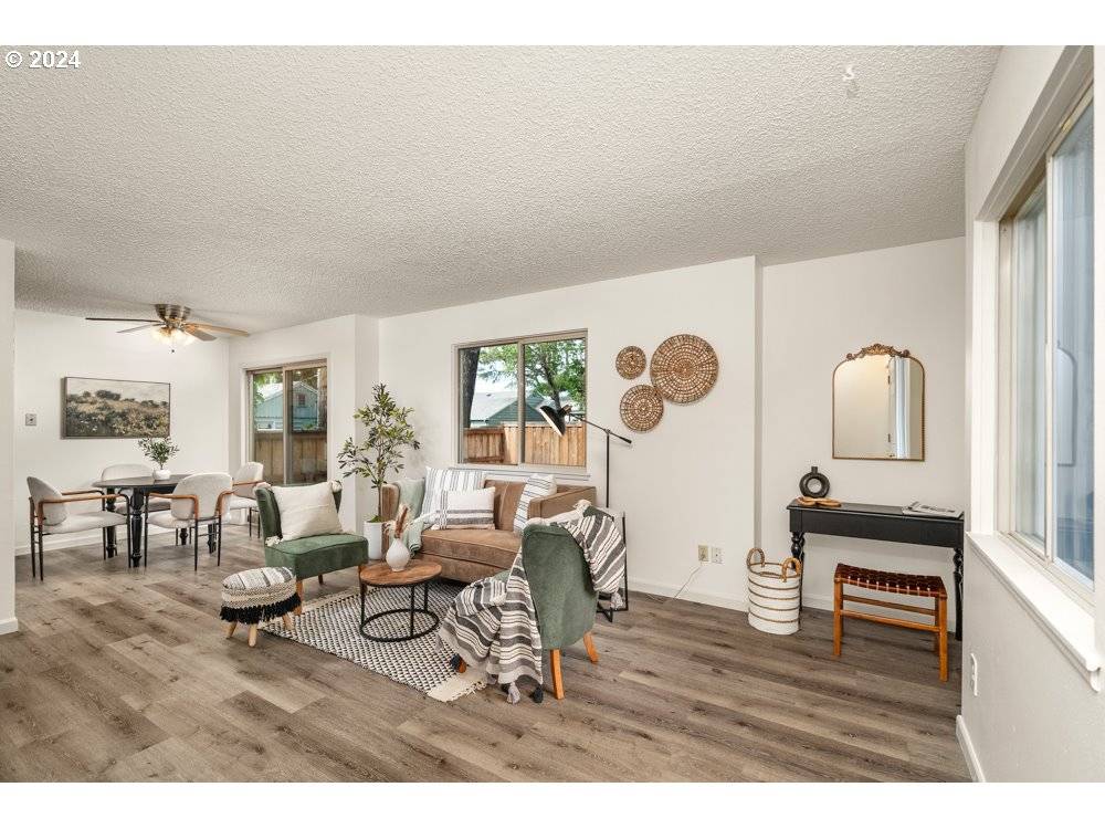 Portland, OR 97266,2537 SE 119TH AVE #7