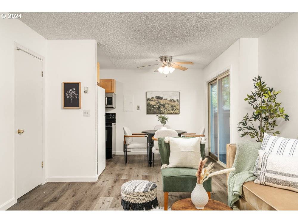 Portland, OR 97266,2537 SE 119TH AVE #7