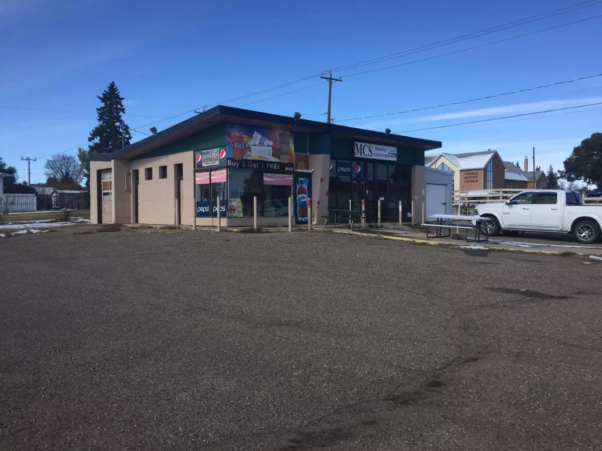 Medicine Hat, AB T1A 5C8,740 Gershaw DR SW