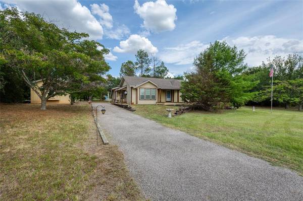 154 Carey Lane, Springtown, TX 76082