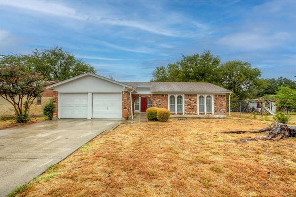 3049 Valley Forge Trail, Forest Hill, TX 76140